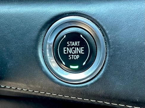 Used 2021 Cadillac Escalade Sport Platinum w/ LPO, ONYX Package AWD/4WD image 19