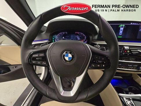 Certified 2023 BMW 530i w/ Premium Package image 6