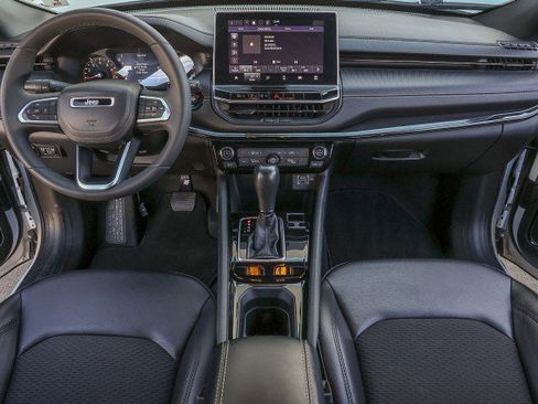 Used 2022 Jeep Compass Altitude image 35