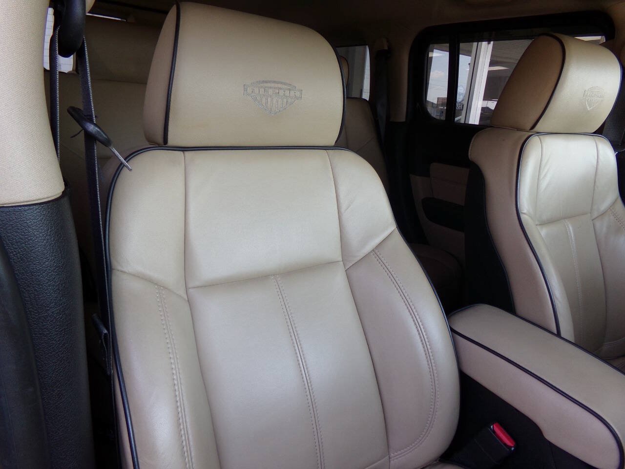 Used 2008 HUMMER H3 Alpha AWD/4WD image 23