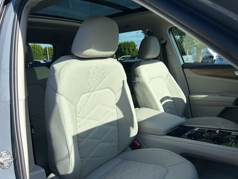 New 2026 Volkswagen Atlas SE image 45