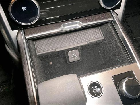 Used 2023 Land Rover Range Rover SE image 36