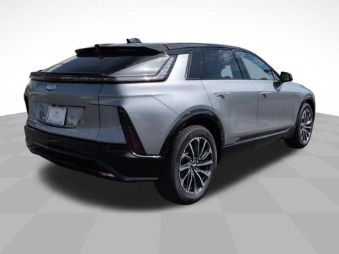 New 2025 Cadillac Lyriq Sport image 5