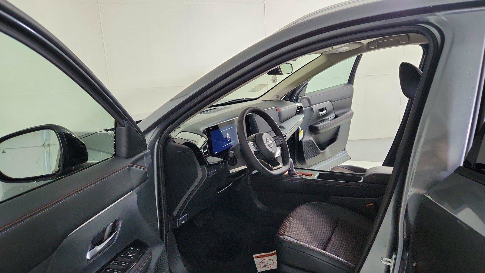 Certified 2026 Nissan Kicks SR w/ Illumination Package AWD/4WD image 16