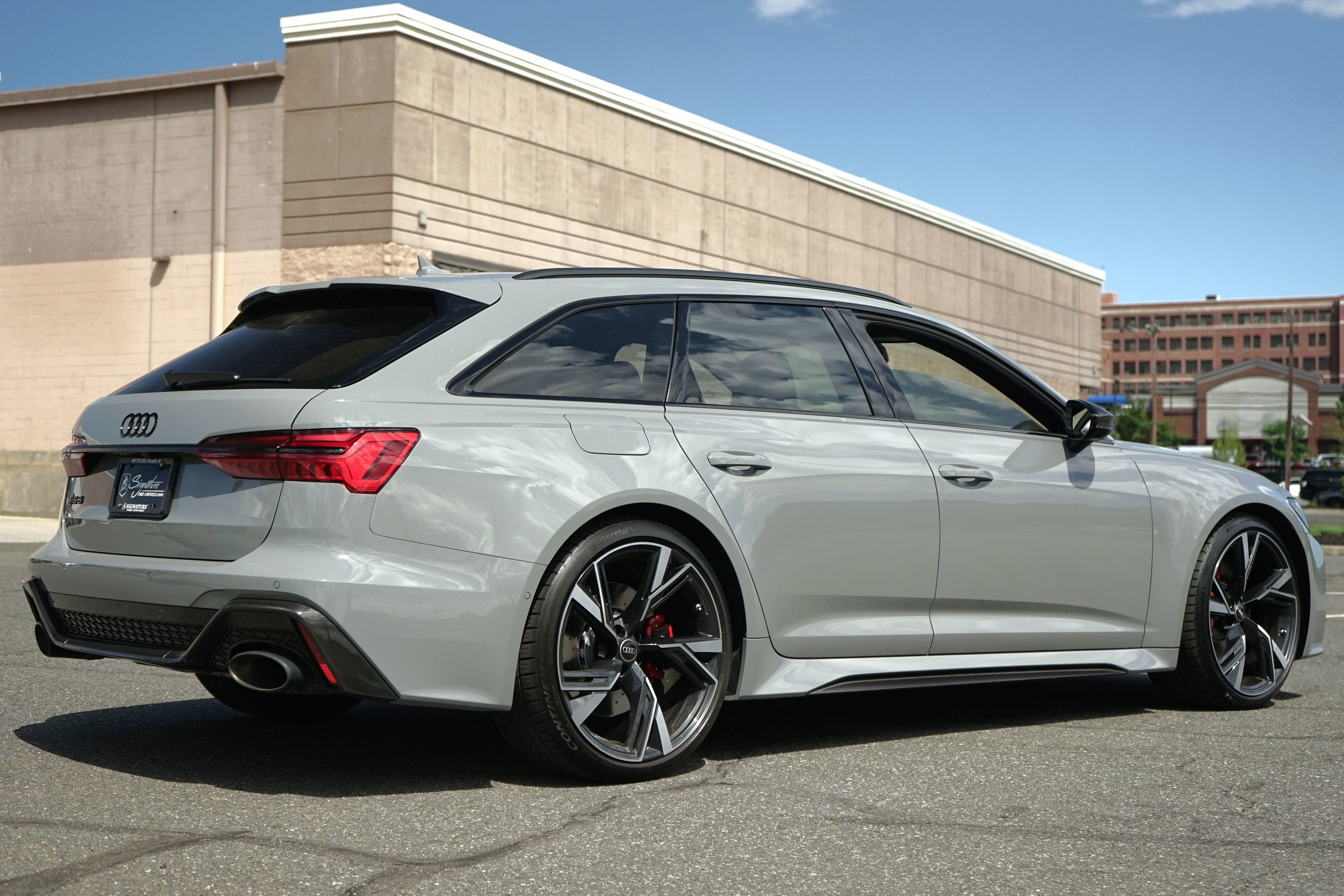 Used 2022 Audi RS 6 AWD/4WD image 4