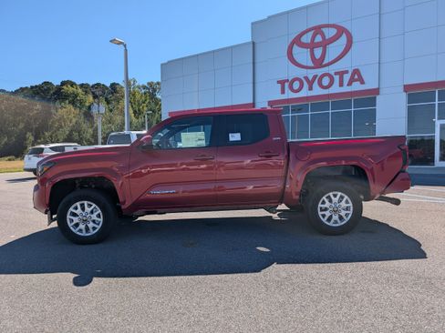 New 2025 Toyota Tacoma SR5 image 2