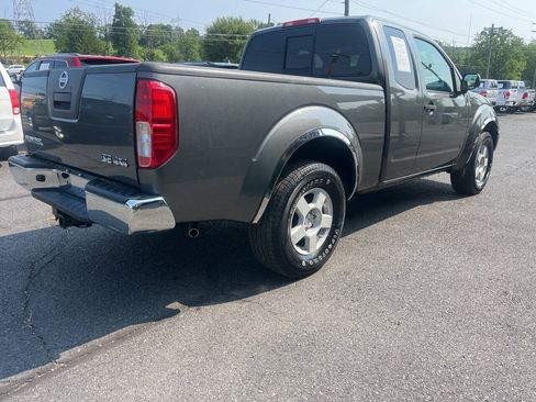 Used 2006 Nissan Frontier SE w/ (P01) Power Pkg AWD/4WD image 6