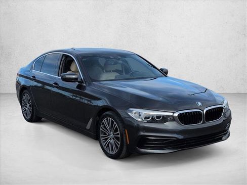 Used 2019 BMW 530i image 3
