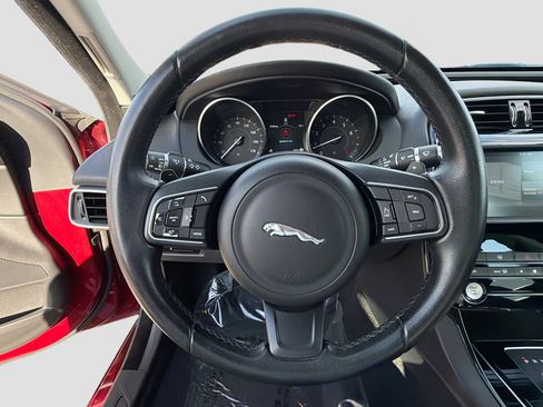 Used 2017 Jaguar XE image 37