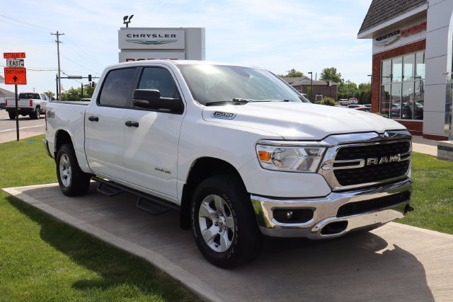 Used 2023 RAM 1500 Big Horn AWD/4WD image 3