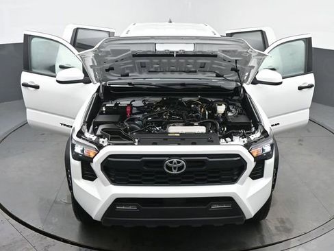 Used 2025 Toyota Tacoma TRD Off-Road AWD/4WD image 62