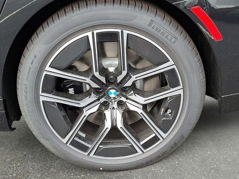New 2026 BMW 760i xDrive w/ Executive Package AWD/4WD image 8