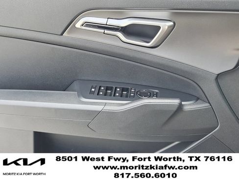 New 2026 Kia Sportage LX FWD image 16