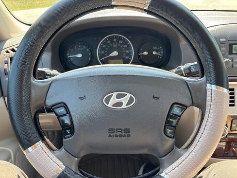 Used 2007 Hyundai Sonata Limited FWD image 12