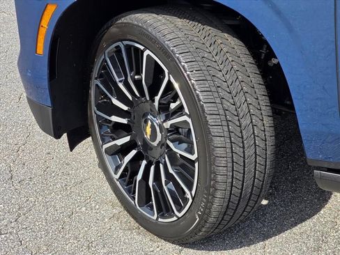 New 2026 Chevrolet Tahoe High Country AWD/4WD image 22