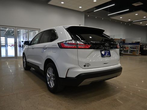 Certified 2023 Ford Edge SEL image 6