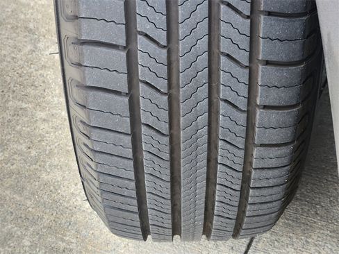 Used 2019 GMC Terrain SLE image 11