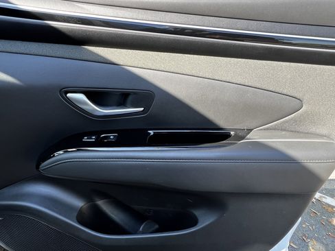 Used 2023 Hyundai Santa Cruz Limited image 42