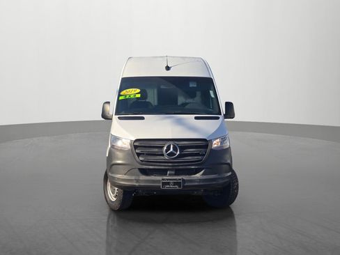 Used 2019 Mercedes-Benz Sprinter 4x4 170 image 4