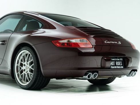 Used 2005 Porsche 911 Carrera S RWD image 20