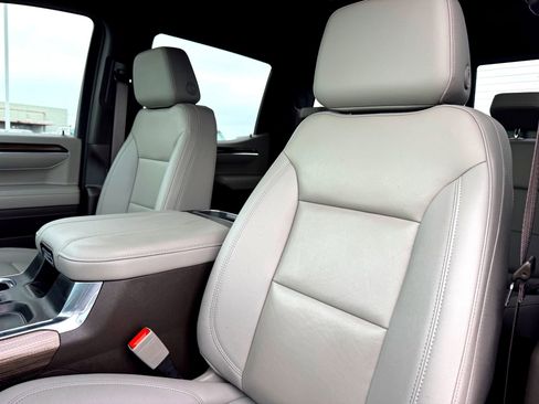 Used 2024 Chevrolet Silverado 1500 LT Trail Boss w/ LT Trail Boss Premium Package image 12