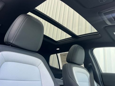 New 2026 Chevrolet Equinox EV LT image 14