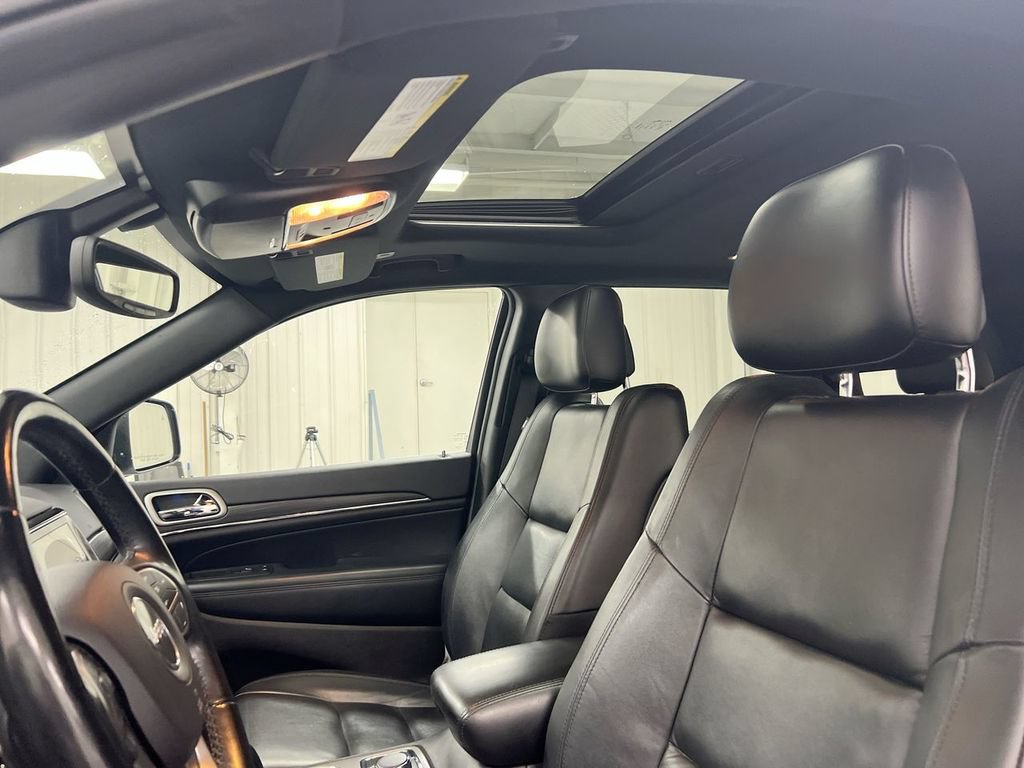 Used 2019 Jeep Grand Cherokee Limited AWD/4WD image 20
