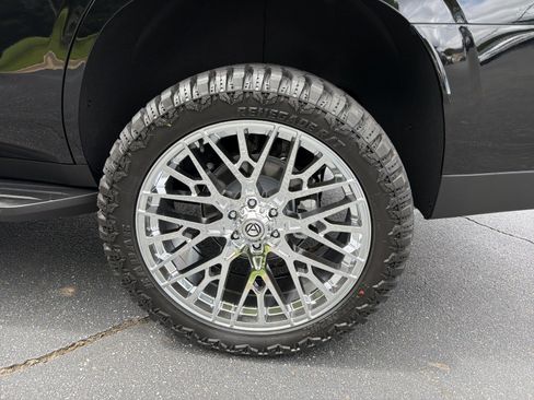 New 2026 Chevrolet Tahoe LS w/ Max Trailering Package AWD/4WD image 21