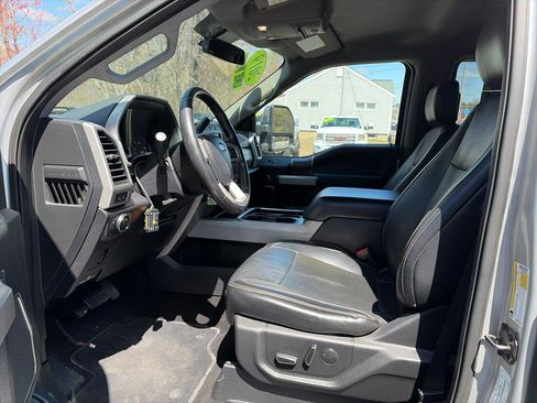Used 2019 Ford F250 Lariat w/ Chrome Package AWD/4WD image 9