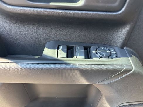 Used 2023 Chevrolet Silverado 1500 Custom image 25