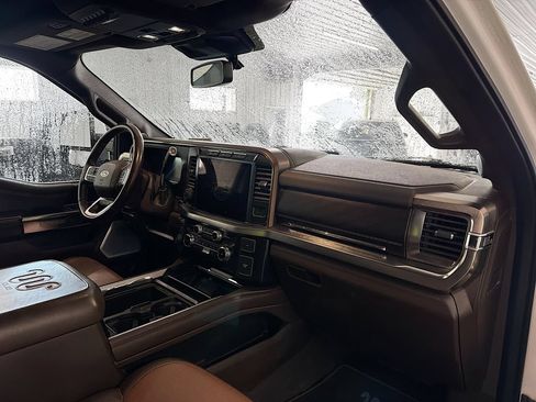 Used 2023 Ford F350 King Ranch AWD/4WD image 12