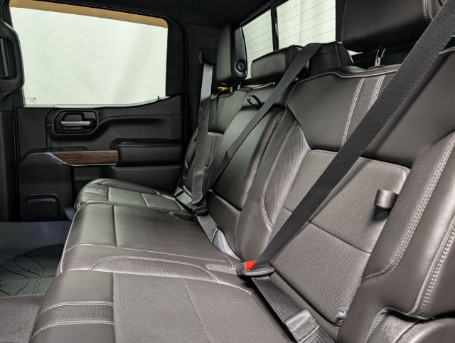 Used 2021 Chevrolet Silverado 1500 High Country w/ Technology Package AWD/4WD image 14