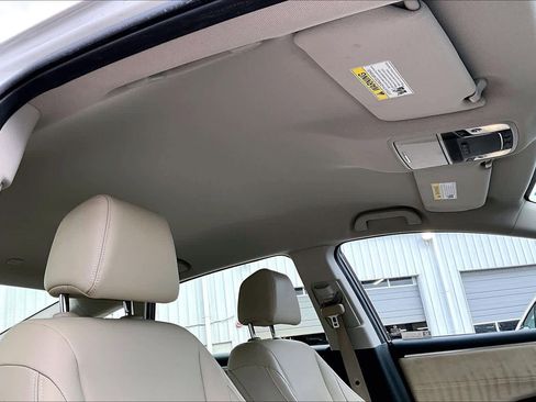 Used 2018 Honda Clarity Touring image 14