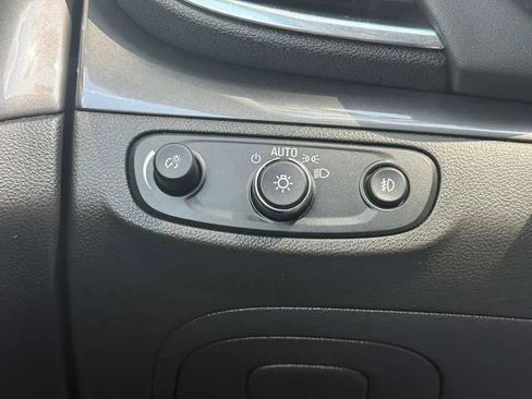 Used 2017 Buick Encore Essence FWD image 13