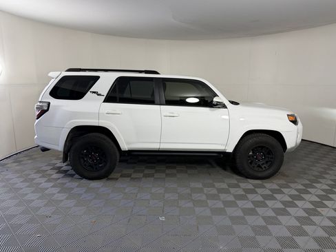 Used 2024 Toyota 4Runner TRD Off-Road Premium w/ Moonroof Package AWD/4WD image 8