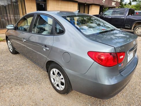 Used 2010 Hyundai Elantra GLS image 5
