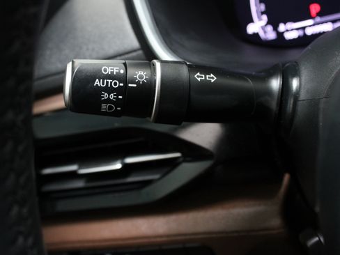 Used 2024 Acura MDX SH-AWD w/ Technology Package image 27