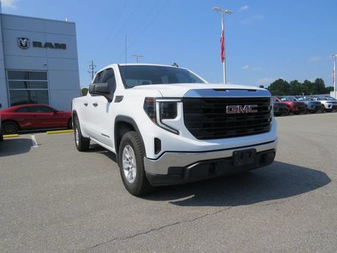 Used 2023 GMC Sierra 1500 Pro AWD/4WD image 9
