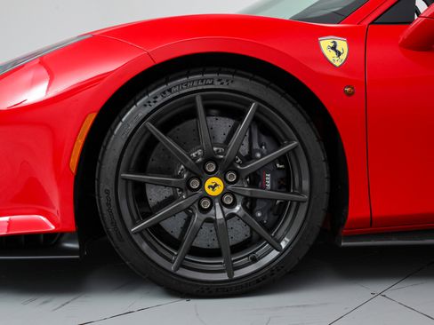 Certified 2019 Ferrari 488 Pista Coupe image 34