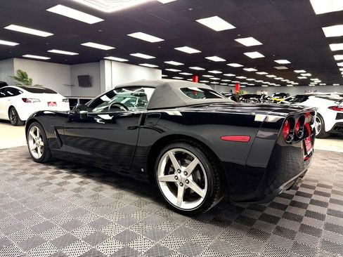 Used 2007 Chevrolet Corvette Convertible w/ Preferred Equipment Group RWD image 9