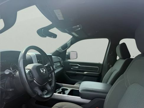 Used 2019 RAM 1500 Big Horn AWD/4WD image 12