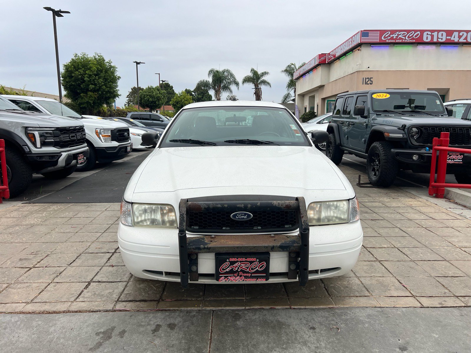 Used 2011 Ford Crown Victoria Police Interceptor RWD image 2