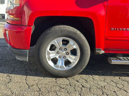 Used 2017 Chevrolet Silverado 1500 LT w/ All Star Edition image 22