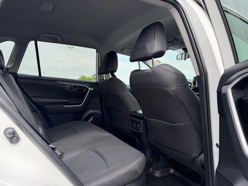 Used 2024 Toyota RAV4 LE AWD/4WD image 12