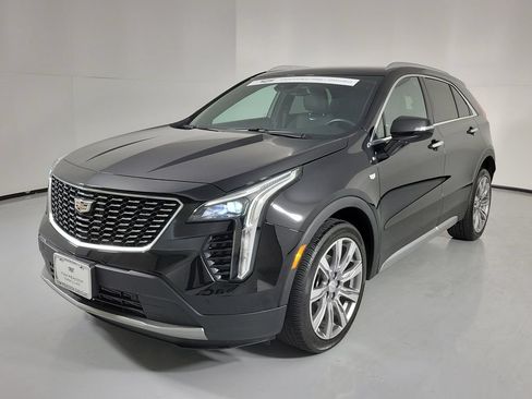 Certified 2023 Cadillac XT4 Premium Luxury AWD/4WD image 2