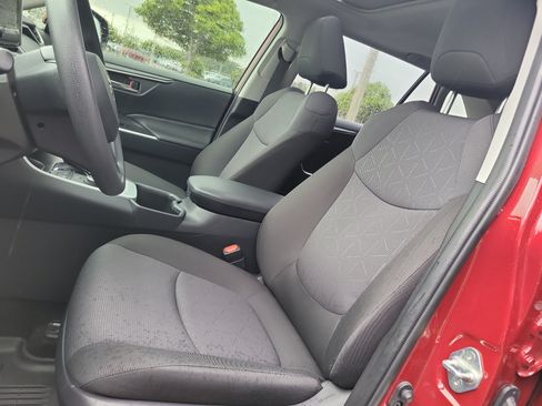 Certified 2025 Toyota RAV4 XLE w/ Convenience Package AWD/4WD image 19