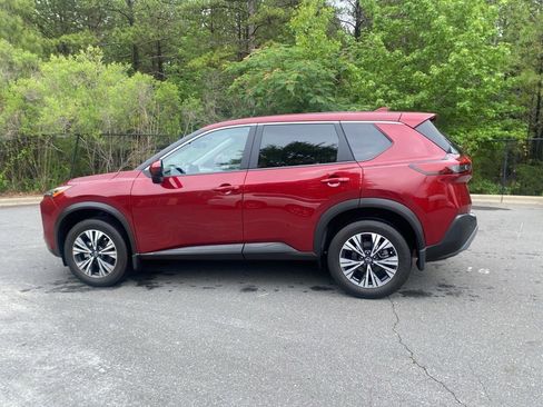 Used 2023 Nissan Rogue SV FWD image 6