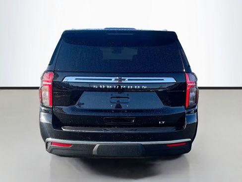Used 2024 Chevrolet Suburban LT AWD/4WD image 7