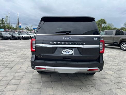 Used 2024 Ford Expedition Limited RWD image 5