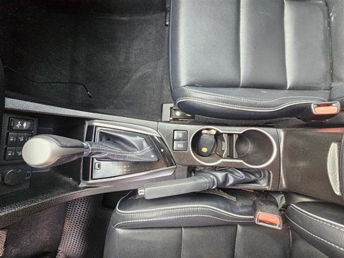 Used 2014 Toyota Corolla S image 21